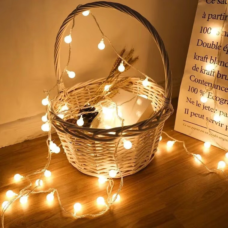 OKAL RED EAST LED Power Ball Lichterkette in Warmweiß mit 10m Länge, USB und Batterie betreibbar - Bild 2