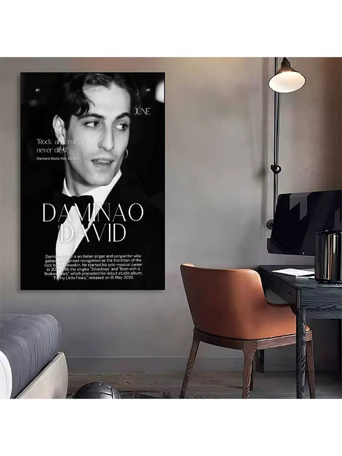 Selbstklebendes Kunstposter mit Motiv von Rock-Sänger Damiano David in Weiß auf Kraftpapier - Bild 4