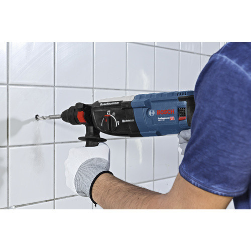 Bosch Professional Bohrhammer GBH 2-28 F SDS Plus mit 880 W und 4000 U/min in Schwarz und Blau - Bild 4