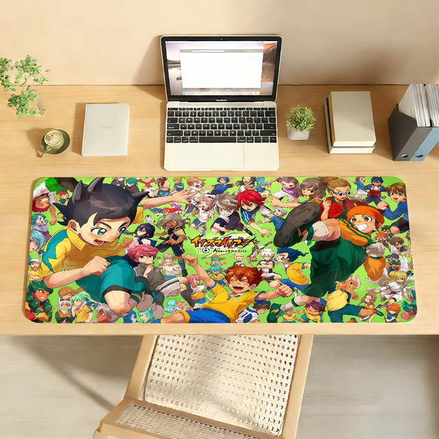 I-InazumaS E-ElevenES Anime-Mauspad XXL Schreibtischunterlage in Multicolour mit rutschfester Unterseite und verriegelbarem Rand für Gaming und Büro - Bild 1