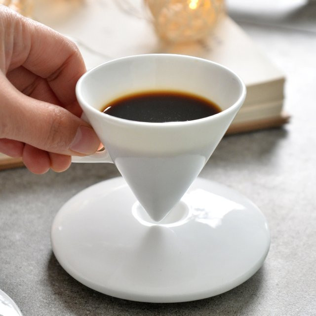 Bone China Espresso-Set mit Kaffeetassen, Untertassen und Löffeln in Weiß - Bild 1