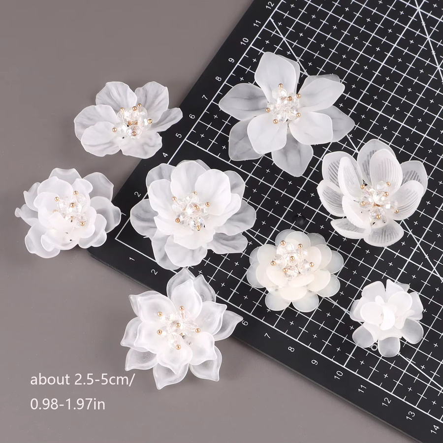 OEMOO Acryl Rosen Blumen Aufnäher mit Perlen und Kristallen in Weiß und Multicolour für DIY Kleidung Taschen und Haarklammern - Bild 2