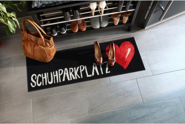 Salonloewe Fußmatte mit Herzmotiv in Schwarz-Rot, rutschhemmend und rechteckig - Bild 1