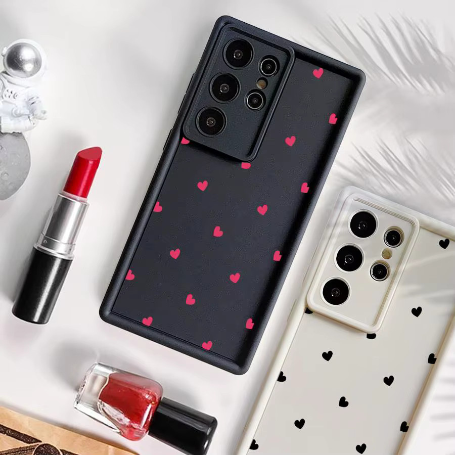 Schwarze herzförmige Handyhülle für Samsung Galaxy S25 Ultra, S24 Ultra, S23 FE und weitere Modelle - Bild 2