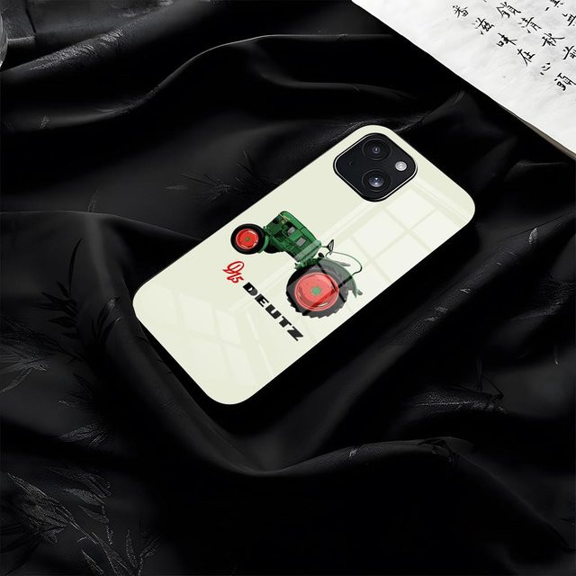 Handyhülle mit Deutz Traktor Motiv für iPhone 17 Pro Max 16 15 14 13 11 Plus inklusive Glasabdeckung in Weiß - Bild 1