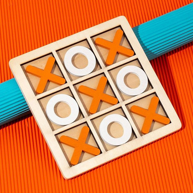 Elberta Holz XO Tic Tac Toe Spiel, Lernspielzeug, ab 3 Jahre, 1-teiliges Set - Bild 1