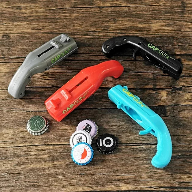 Multifunktionaler Flaschenöffner in Pistolenform aus ABS-Kunststoff in Blau mit Schießspiel für Bierdeckel - Bild 1