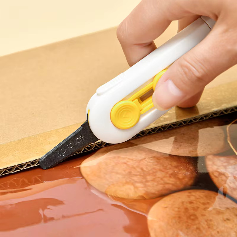 2er-Set magnetische Mini-Schneider aus ABS-Kunststoff in Weiß, tragbarer Boxschneider mit einziehbarer Klinge und Brieföffner - Bild 2