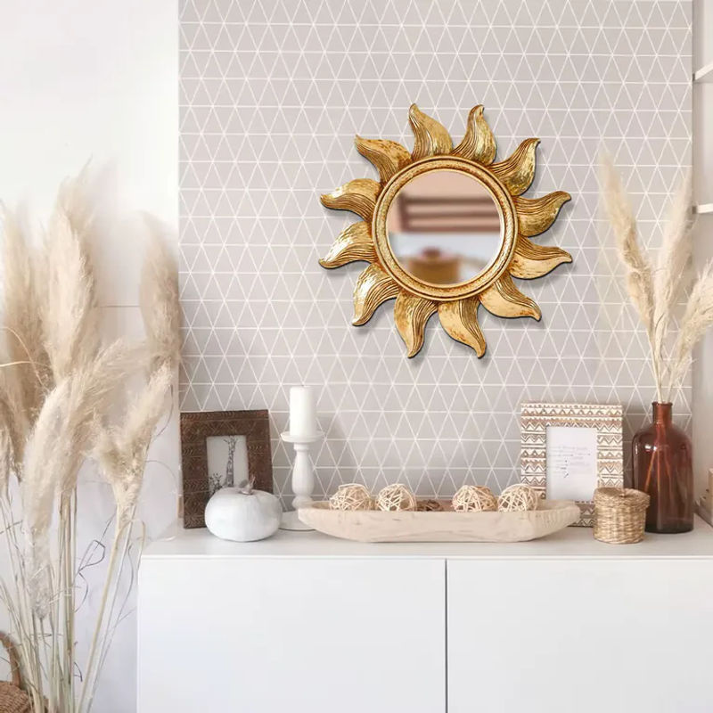 Runder dekorativer Hängespiegel mit goldener Sonnenblume aus Metall und Glas in modernem floralem Design - Bild 4