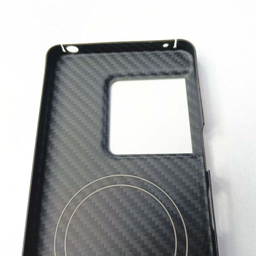 Sony Xperia 1 VIII Magnetabdeckung aus echter Aramid-Carbonfaser in Schwarz, ultradünne MagSafe-kompatible Schutzhülle in Matt-Optik - Bild 4
