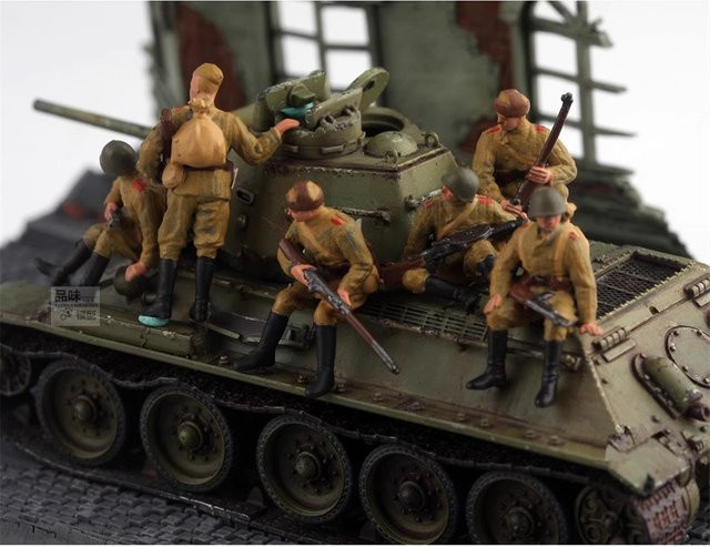 ART CROWN MODEL Sowjetische Infanterie Assault Group T34, Soldaten Figur, 6-teiliges Set, Harz, Bunt / Mehrfarbig - Bild 1