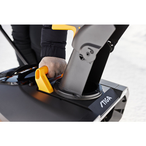 Stiga ePower Akku-Schneefräse Push in Gelb mit 48 Ah Akku und Ladegerät, Arbeitsbreite: 50 cm - Bild 3