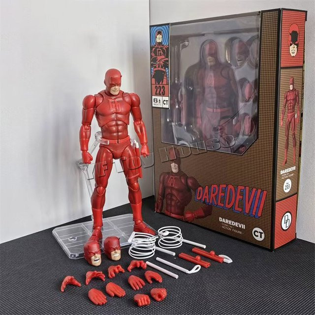 Ct Toys Marvel Daredevil Mafex 223, Actionfigur, ab 14 Jahren - Bild 1