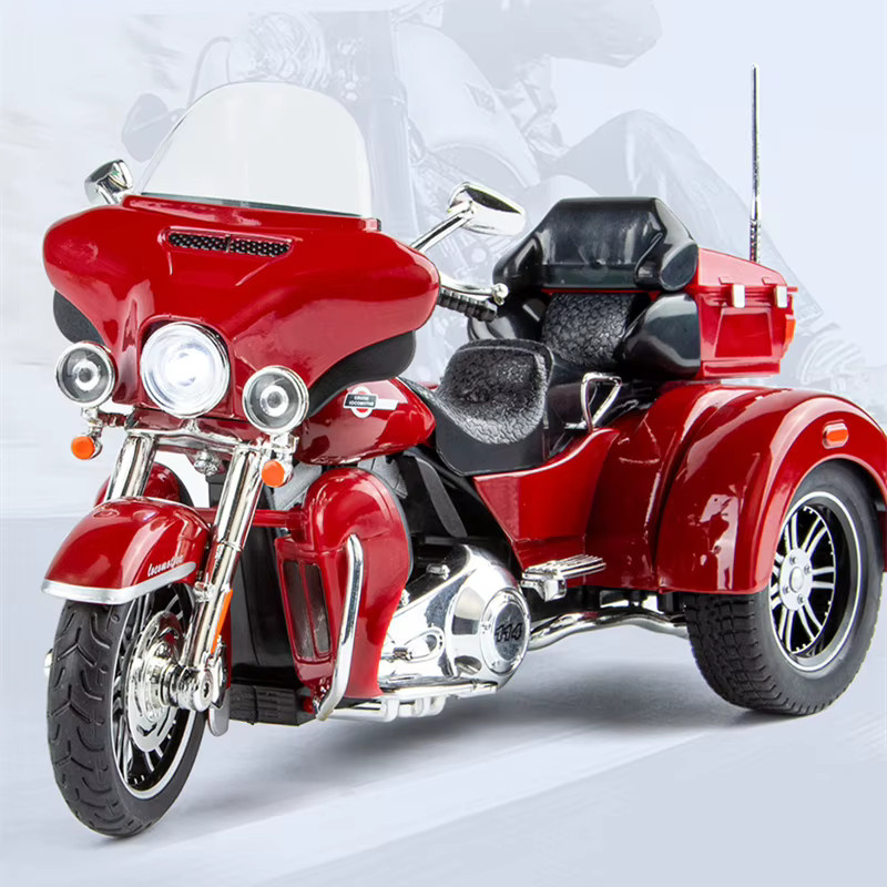 MAKEDA 1:9 CVO Tri Glide Dreirad-Reisemotorradmodell, Metall, mit Licht und Sound - Bild 2