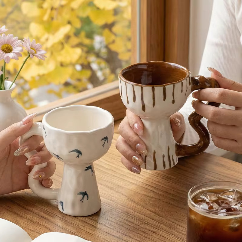 Handbemalter Keramikbecher im Vintage-Stil von PDQ für Kaffee und Tee - Bild 2