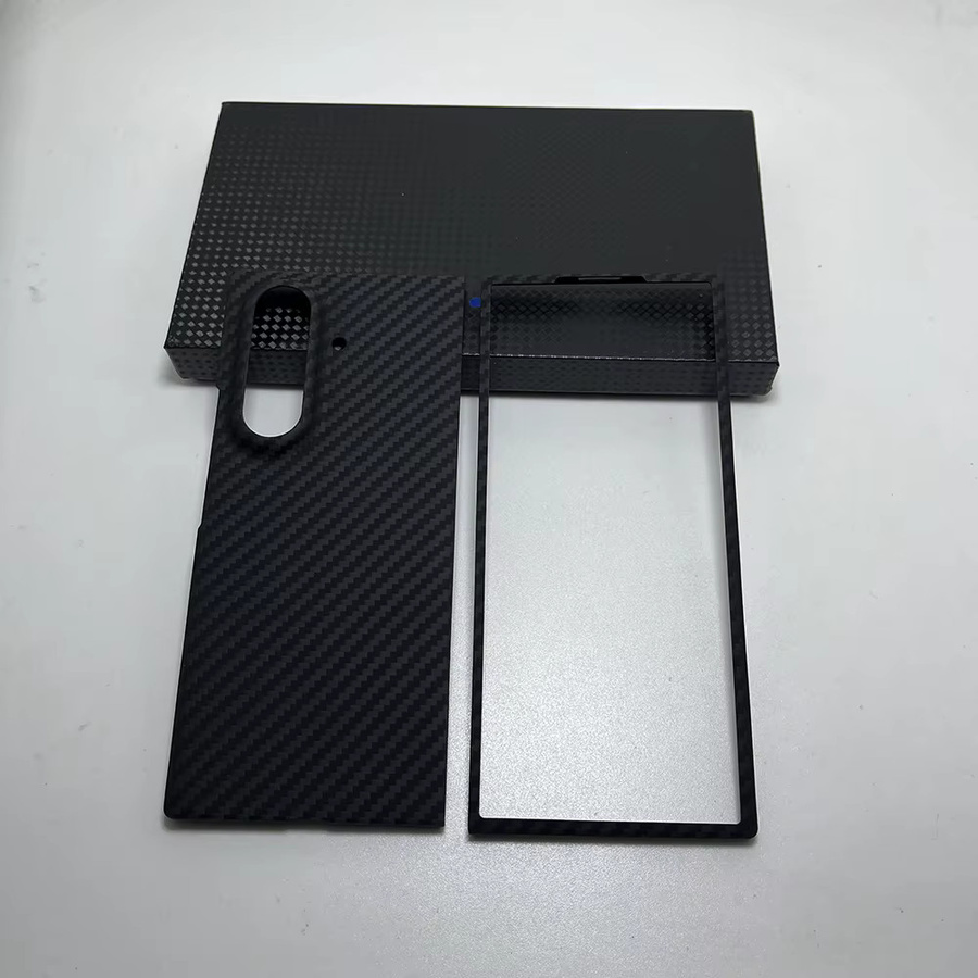Samsung Carbon-Hülle für Samsung Galaxy Z Fold 7 und Z Fold 8 Ultra, Dünne Aramidfaser Schutzhülle mit Linsenschutz und MagSafe Magnet, Farbe: Schwarz - Bild 2