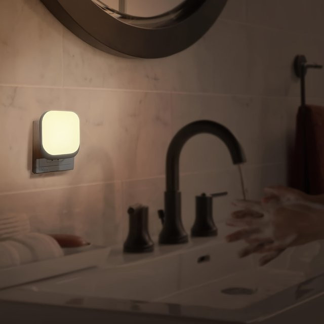 Ouelico LED Nachtlicht mit Dämmerungssensor in Weiß für Schlafzimmer und Flur - Bild 1