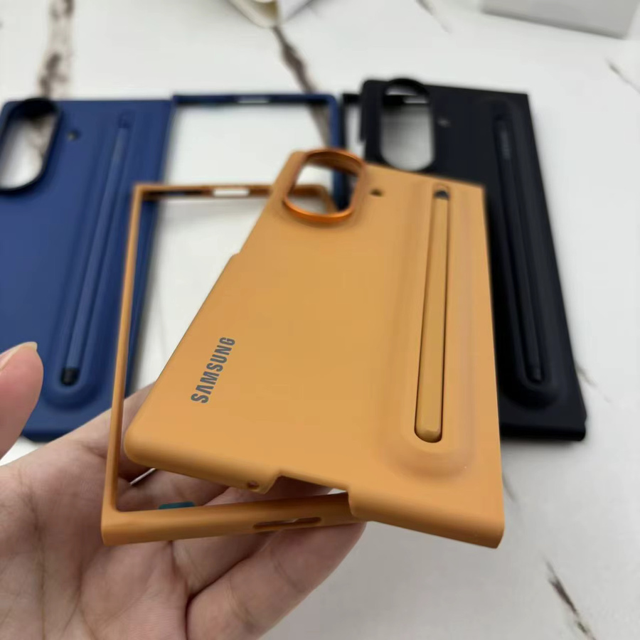 Samsung Galaxy Z Fold7 Schutzhülle mit integriertem Stifthalter in Schwarz - Bild 1