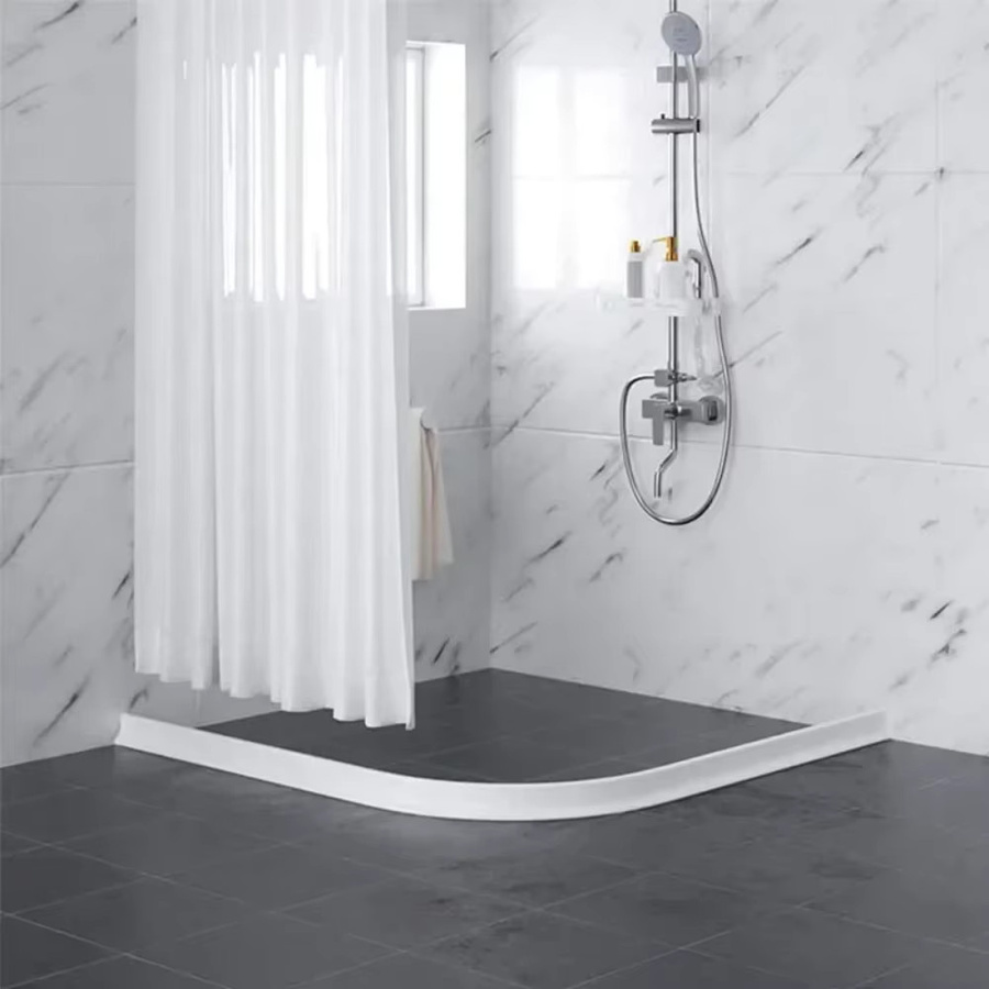 Selbstklebender PVC Spritzschutzstreifen als Wassersperre für Badezimmer, Küche und Toilette, Farbe: Weiß, Höhe: 4,0 cm, Breite: 3,0 cm - Bild 3
