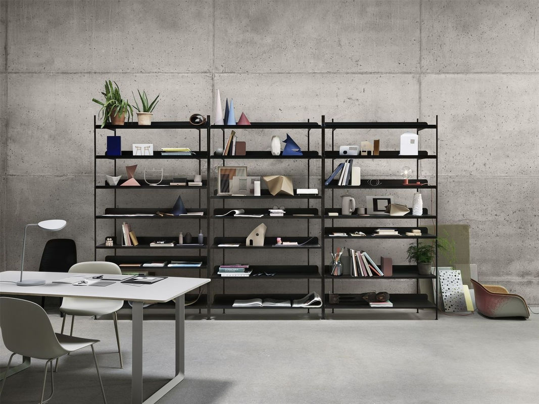 Muuto Compile Regalsystem aus Metall in Schwarz matt mit verstellbaren Regalböden - Bild 2