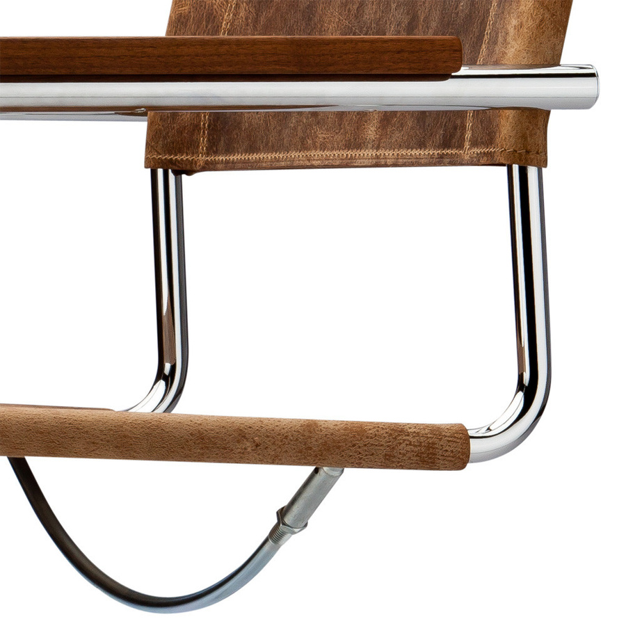 Thonet S 34 Freischwinger Pure Materials mit Armlehnen aus braunem Büffelleder - Bild 2