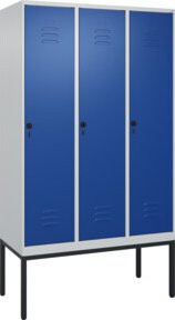 C+P Spind Classic PLUS Garderobenschrank mit 3 Abteilen, Gestell aus Stahl, H x B x T: 212 x 120 x 50 cm - Bild 1