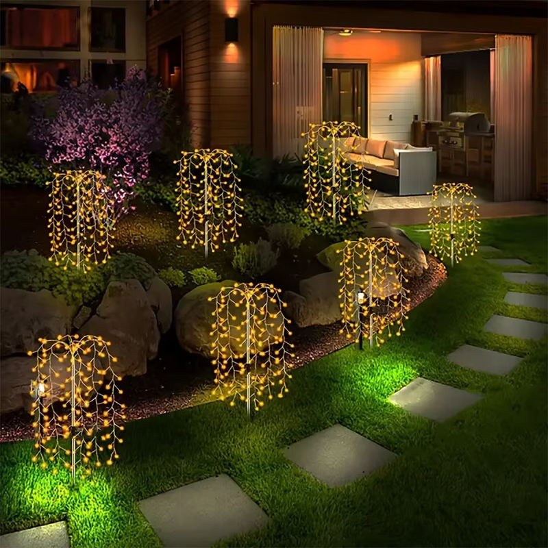 OSIDEN Solar LED Weidenbaum Feuerwerk Licht mit 200 LEDs in Gold/Messing und Warmweiß für Garten und Außenbereich - Bild 2
