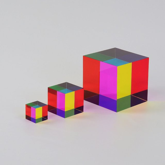 CMYcubes Original Mega Gelbe Würfel, Optische Farbwürfel, Cyan, Magenta, Purple - Bild 1