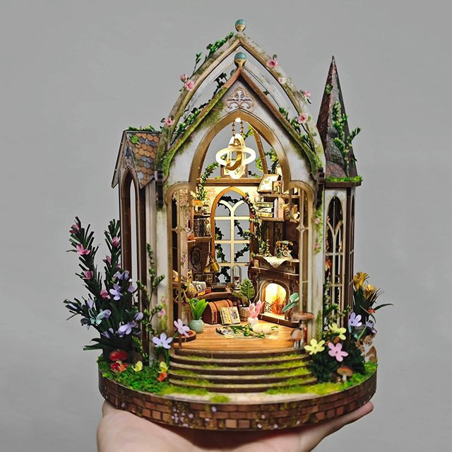 ELEVEN-CUTE DIY Holz Dreamland Floral Studio Buch Nook Regal Einsatz Kit Miniatur Modell Bausatz mit Licht - Bild 1