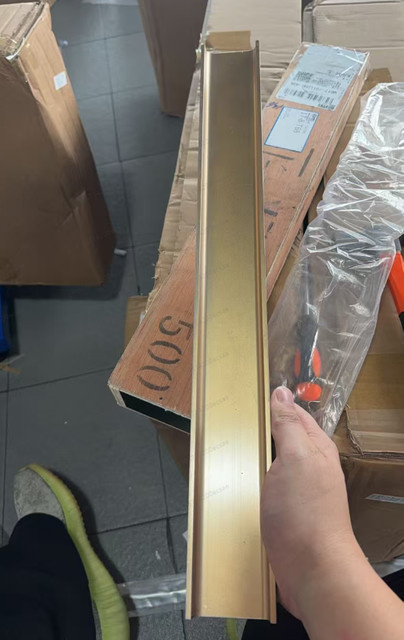 Hochpräzises Flachlineal aus Magnesium-Aluminium-Legierung in Gold für Inspektion und Messung - Bild 1