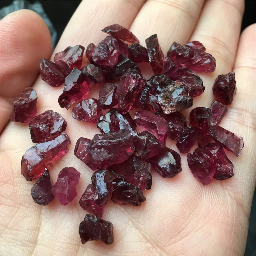 Sisterstone Natürliche Granat Trommelsteine in Rot, 30 g Organische Mineralkristalle zur Dekoration für Garten und Aquarium - Bild 4