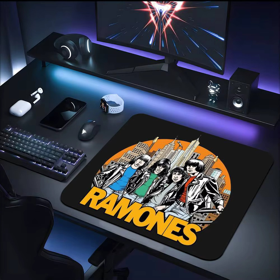 Mesuca Mauspad Rock Band Ramones Design in Multicolour, rutschfestes Schreibtischpad für Laptop und Tastatur - Bild 3