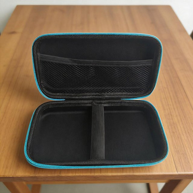 Stoßfeste Tragetasche für die AYANEO Pocket Air Mini Handheld-Spielkonsole als präzise geformte Schutzhülle und Aufbewahrungstasche - Bild 1