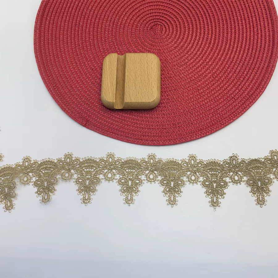 Goldene wasserlösliche dekorative Blumenspitze für Heimdekoration und Bastelarbeiten - Bild 3