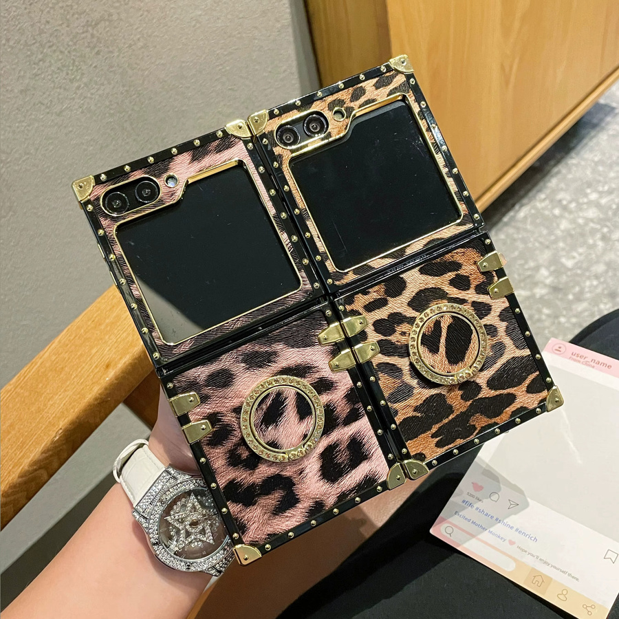 Premium Lederhülle mit Leopardenmuster und Goldrahmen für Samsung Galaxy Z Flip 7, 6, 5, 4, 3 5G in Pink Multicolour - Bild 2