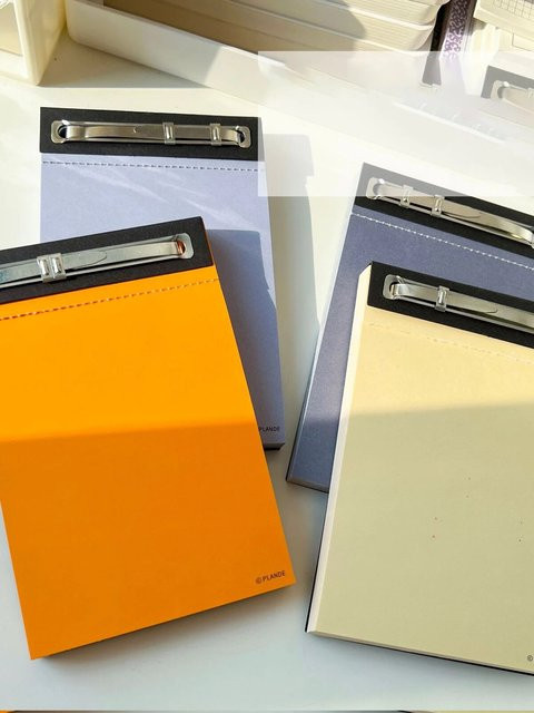 Blanko Notizblock mit 50 Blatt in Orange für Studenten und Memos - Bild 1