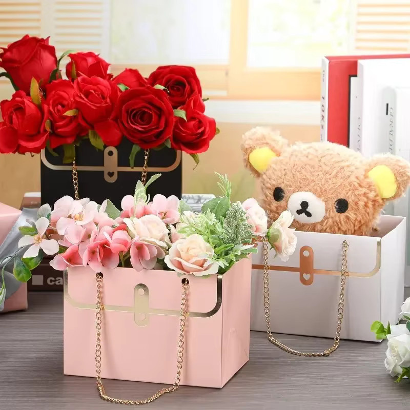 Tragbare Blumenbox Rose in Schwarz als Geschenkbox für Valentinstag, Geburtstag oder Partys aus Papier - Bild 3