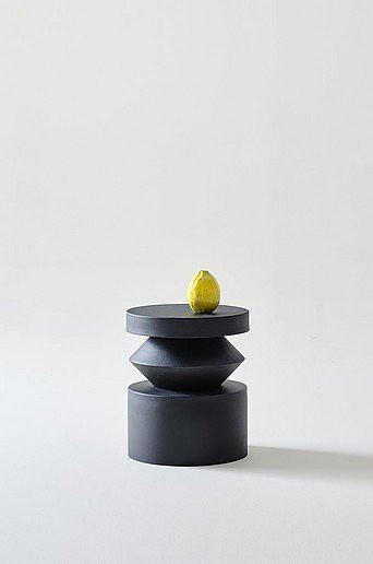 OMARA Beistelltisch aus Metall in Schwarz, Durchmesser: 34,5 cm, Höhe: 39,5 cm - Bild 1