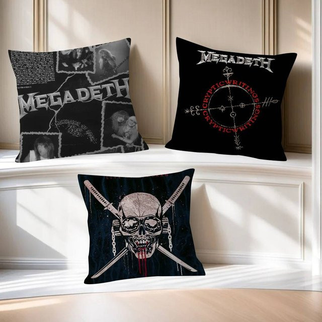 Personalisierter quadratischer Kissenbezug Beast Kingdom in Schwarz für Kinderzimmer mit Grafikdesign, Breite: 30 cm, Höhe: 30 cm, Tiefe: 30 cm - Bild 1
