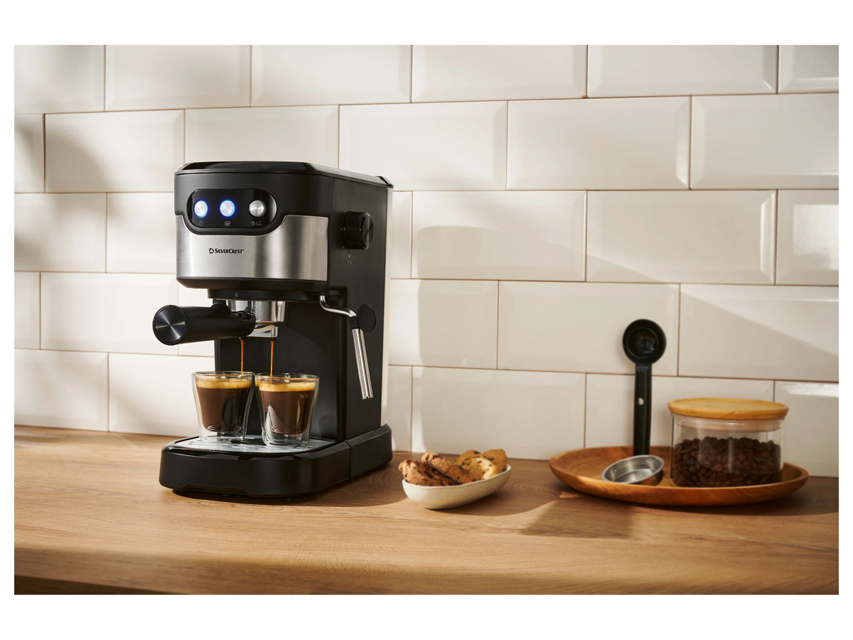 SILVERCREST Espressomaschine mit Siebträgersystem SEMB 1100 B1 in Schwarz und Silber - Bild 2