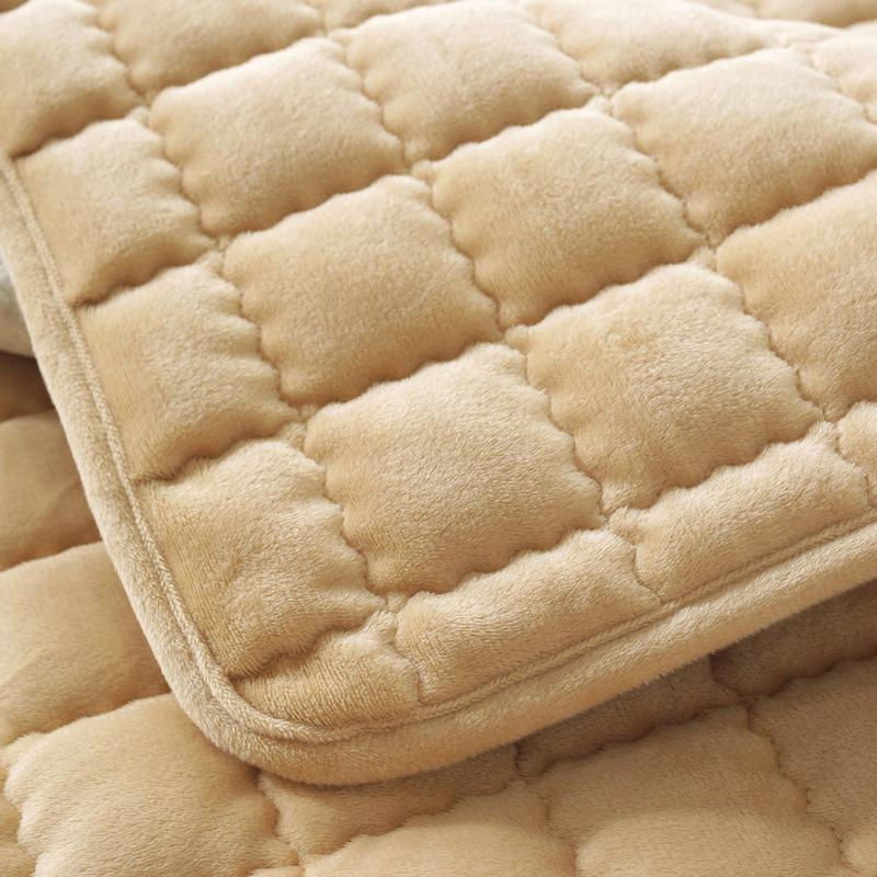 Gesteppter Sofabezug aus Samt in Grau von Your Warm Home, rutschfeste Couchauflage aus Winterplüsch, Breite: 70 cm, Tiefe: 120 cm - Bild 2