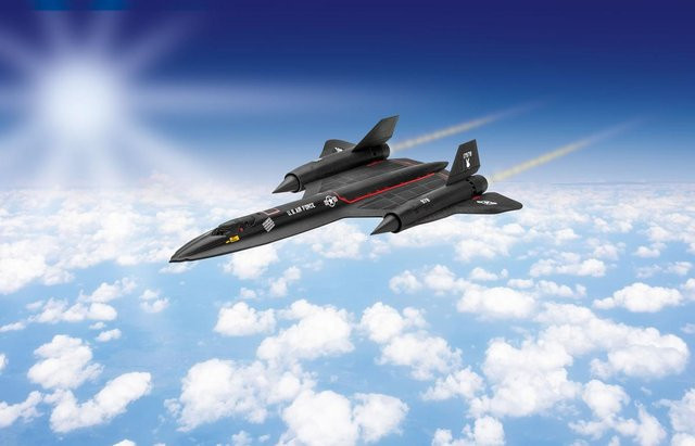 Revell Lockheed SR-71 Blackbird, Modellbau, 1:110, ab 10 Jahren - Bild 1