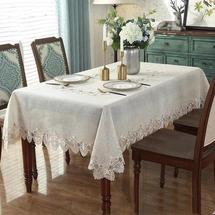 Bestickte Tischdecke Julliette Traum aus Baumwolle und Leinen in Weiß und Grau mit Spitzenmuster im nordischen Stil, B/B: 90 x 90 cm - Bild 1