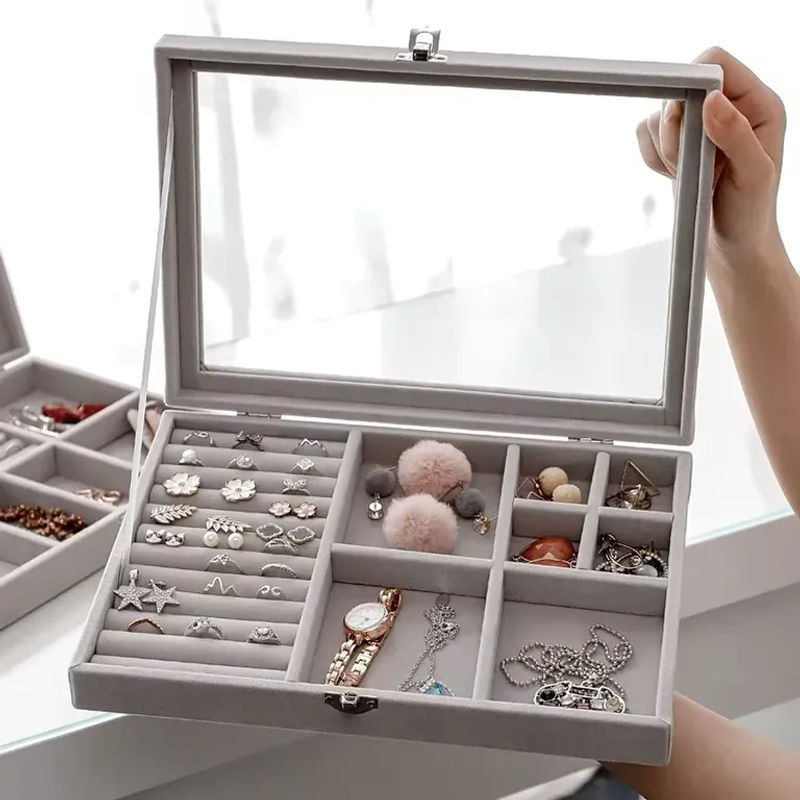 Amagi Schmuckdisplay Organizer aus Samt und Glas in Grau mit rechteckigem Tablett für Ringe und Ohrringe - Bild 2