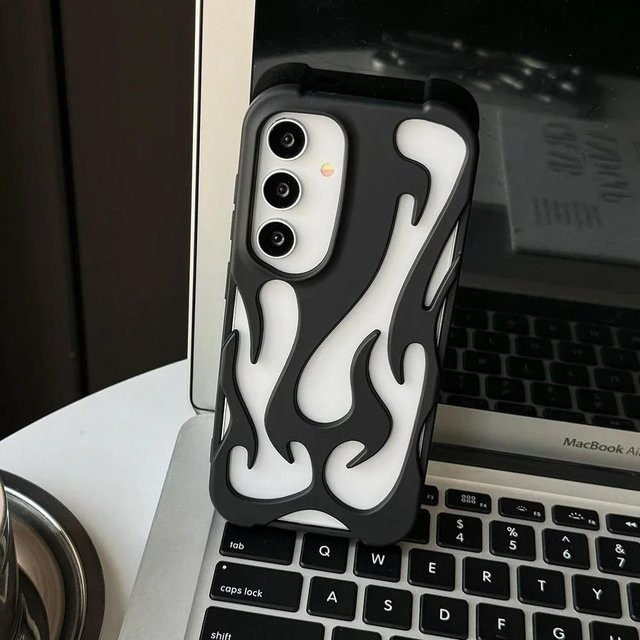 Wärmeableitende Samsung Galaxy Hülle mit 3D-Flammenmuster in Mattschwarz für Galaxy S25 S24 Plus S23 S22 Ultra A55 A54 A15 A16 A26 A36 A56 5G - Bild 1