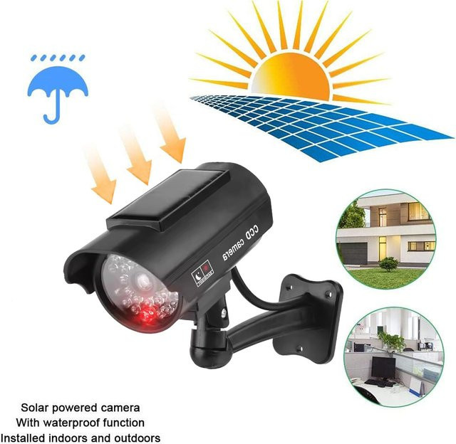 Aumengear Solarbetriebene Dummy Überwachungskamera für den Außenbereich mit blinkender roter LED und verstellbarer Halterung in Schwarz und Silber - Bild 1