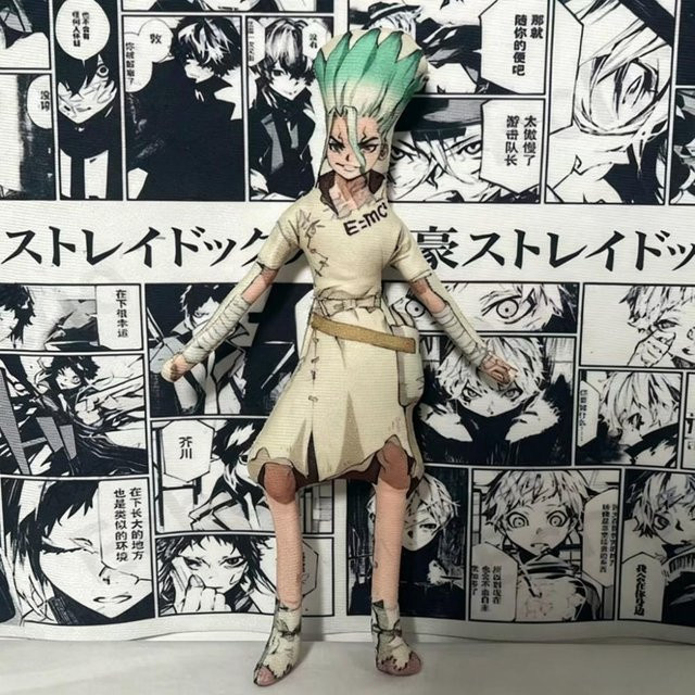 Dr Stone Gen Chrome Senku, Plüschpuppe, 28cm, ab 18 Jahre - Bild 1