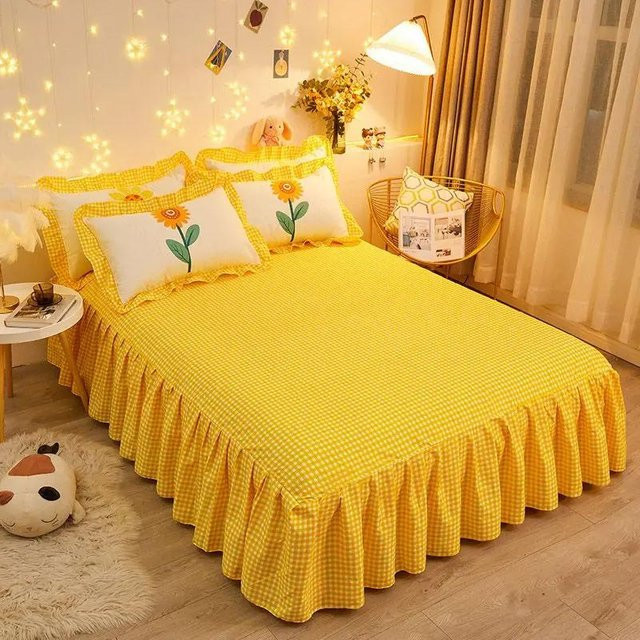 Dreiteiliges Bettwäsche-Set von Your Warm Home aus Baumwolle mit kariertem Design in Gelb, bestehend aus Tagesdecke, Bettbezug und Kissenbezug, B: 220 cm - Bild 1