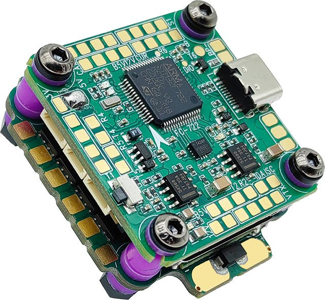 DYS AM32 65A 4in1 ESC und F7 F722 Flight Controller Stack für Freestyle FPV Racing Drohnen in Grün - Bild 1