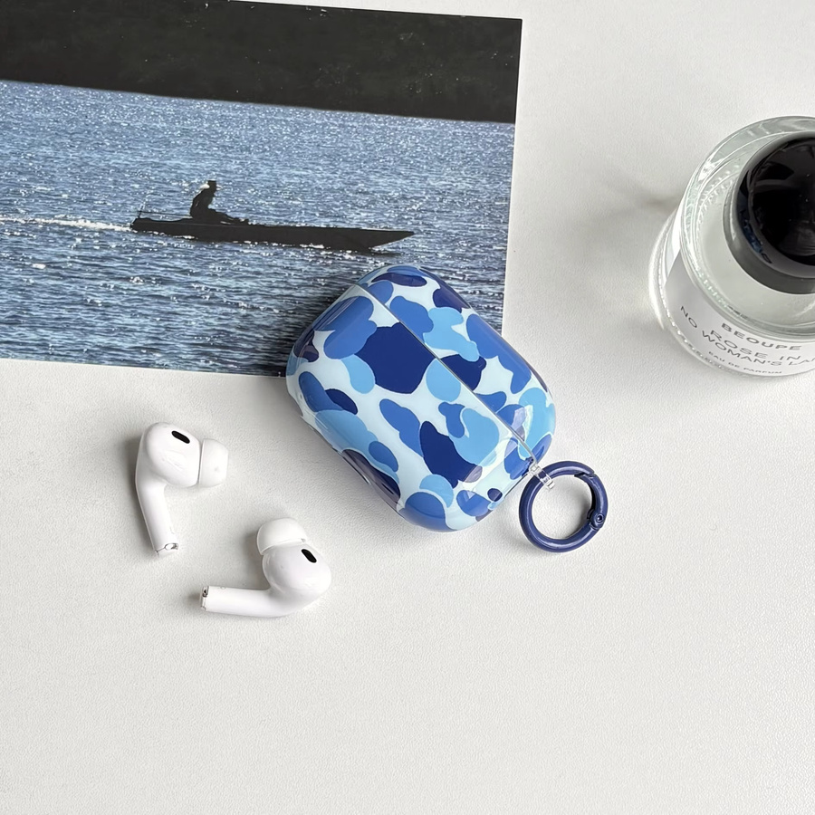 Apple Schutzhülle für AirPods 1 2 3 4 Pro Pro2 Pro3 im Retro-Farbblock-Camouflage-Muster in Purple - Bild 2